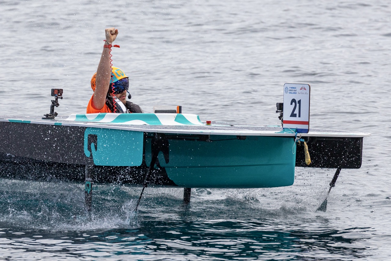 From racing innovation to seatfoil